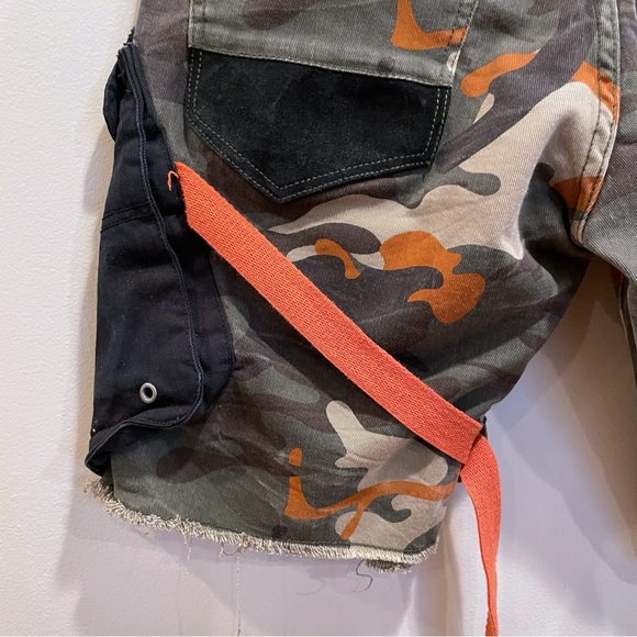 Jordan Craig Travis Cargo Shorts in Woodland - Picture 10 of 12